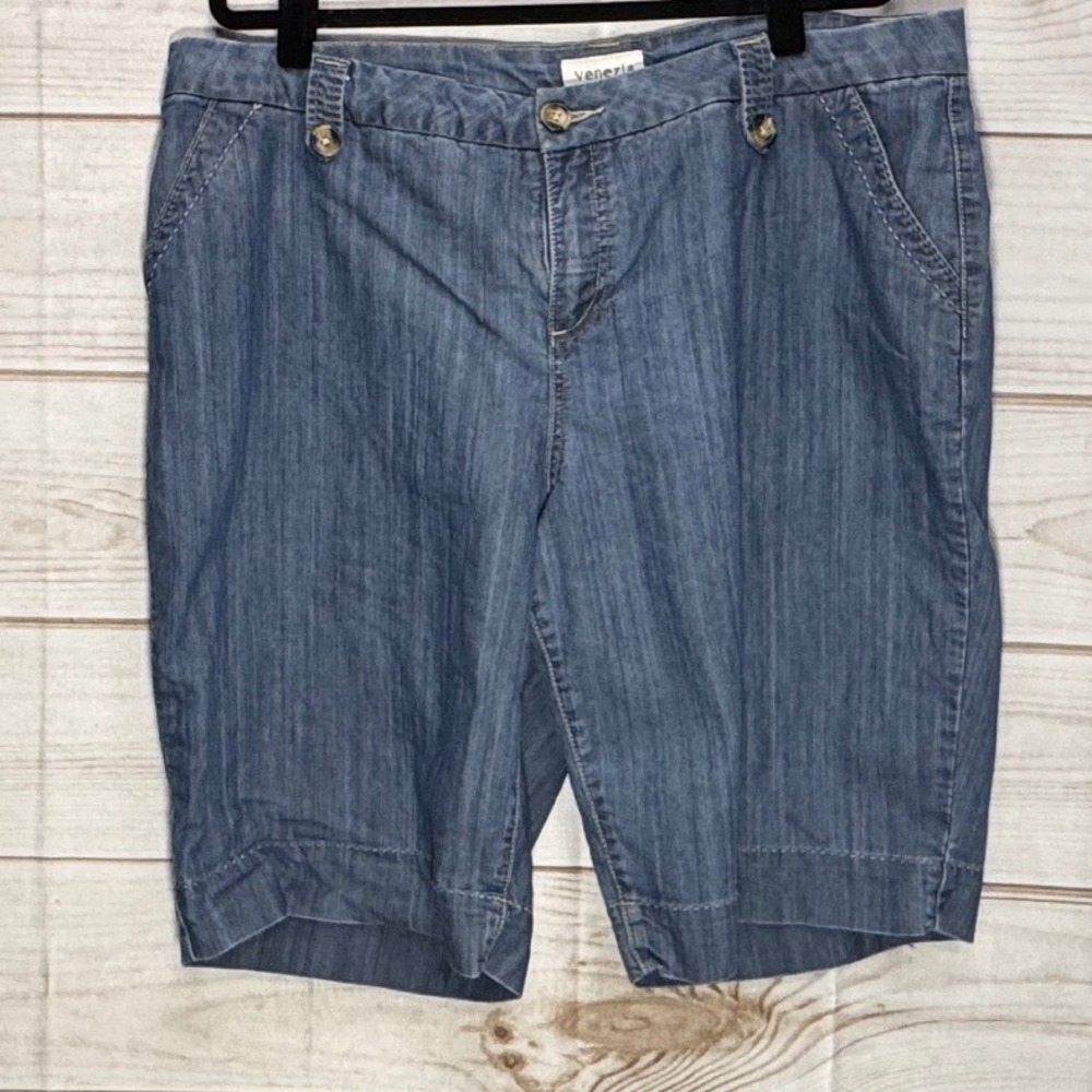 Venezia Womens Blue Denim Bermuda Shorts Size 22 Medium Wash Casual Pockets